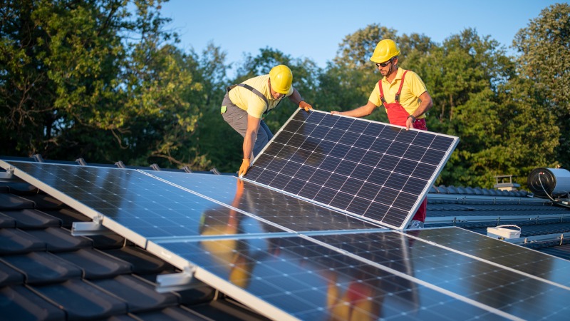découvrez comment les panneaux solaires peuvent transformer votre consommation d'énergie en une source rentable. optimisez vos économies et investissez dans un avenir durable tout en réduisant votre empreinte carbone grâce à des solutions solaires adaptées à vos besoins.