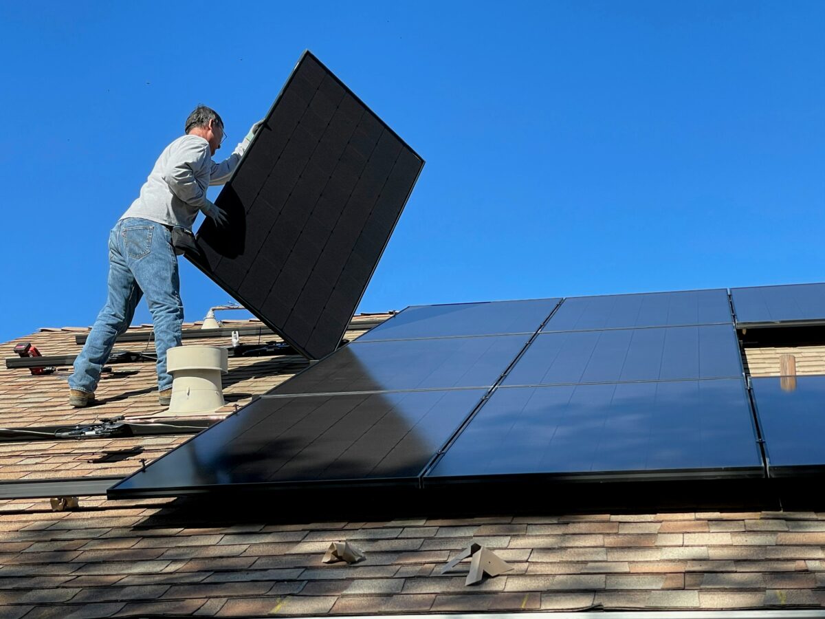 découvrez les avantages de la production décentralisée d'énergie solaire, une solution innovante et durable qui permet de produire de l'électricité à partir de sources renouvelables, directement à proximité des consommateurs. optimisez votre consommation d'énergie tout en contribuant à la transition énergétique.