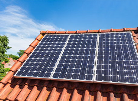 découvrez comment les panneaux photovoltaïques peuvent vous aider à réaliser des économies sur vos factures d'électricité tout en contribuant à la protection de l'environnement. informez-vous sur les avantages, les aides financières disponibles et le retour sur investissement de cette solution énergétique durable.