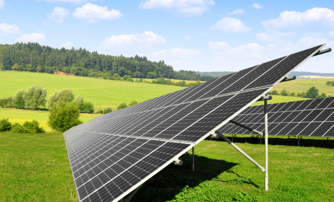 découvrez la résistance des panneaux photovoltaïques : leur durabilité face aux intempéries, leur efficacité à long terme et les matériaux innovants qui garantissent leur performance dans le temps.
