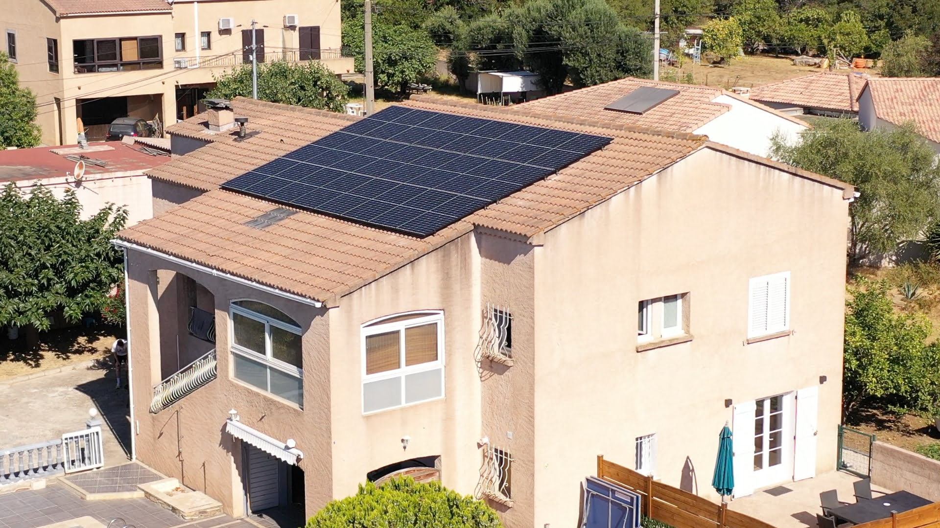 découvrez comment le panneau solaire oscaro peut vous aider à réaliser des économies sur votre facture d'énergie tout en respectant l'environnement. profitez d'une énergie renouvelable efficace et accessible dès aujourd'hui !