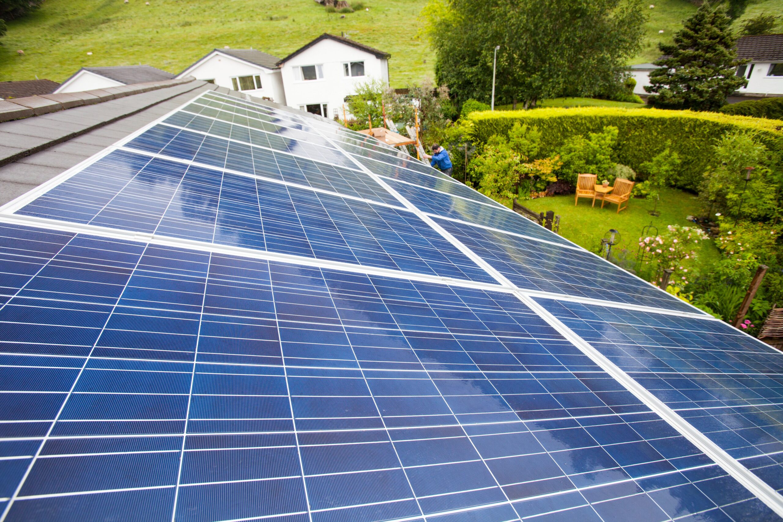 découvrez notre guide complet pour faire le meilleur choix de panneaux photovoltaïques. apprenez à évaluer vos besoins énergétiques, à comparer les différents types de panneaux, et à maximiser votre investissement dans l'énergie solaire pour un avenir plus durable.