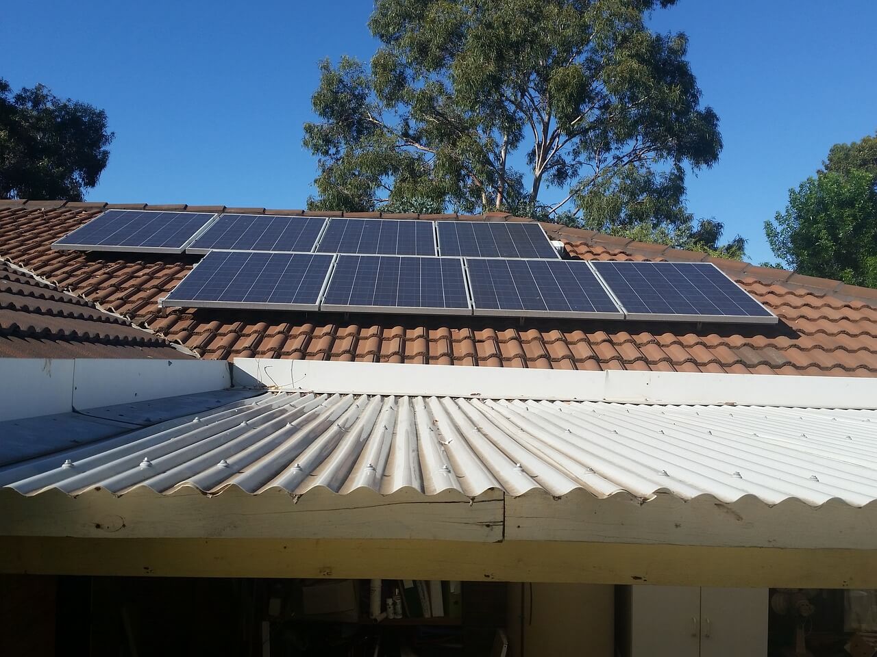découvrez les dernières innovations et tendances des panneaux photovoltaïques en 2025. optimisez votre production d'énergie solaire avec des technologies avancées, des conseils d'installation et des informations sur les subventions disponibles pour un avenir durable.