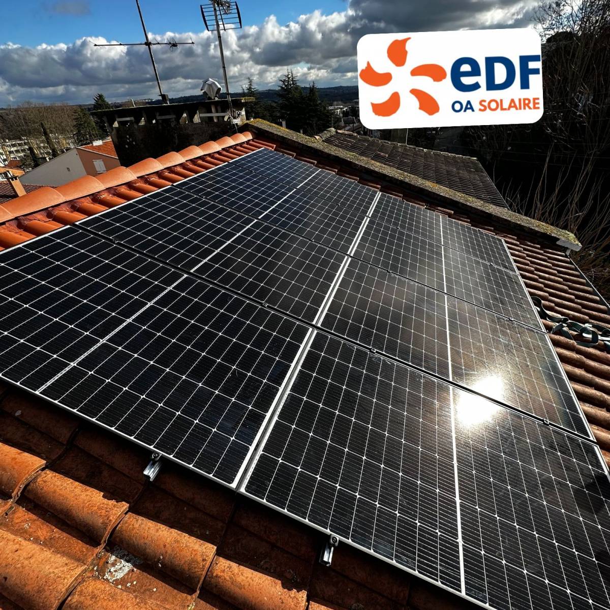 découvrez les prix des panneaux photovoltaïques pour optimisez votre investissement énergétique. comparez les offres et choisissez les solutions adaptées à vos besoins pour profiter d'une énergie renouvelable et économiser sur vos factures d'électricité.