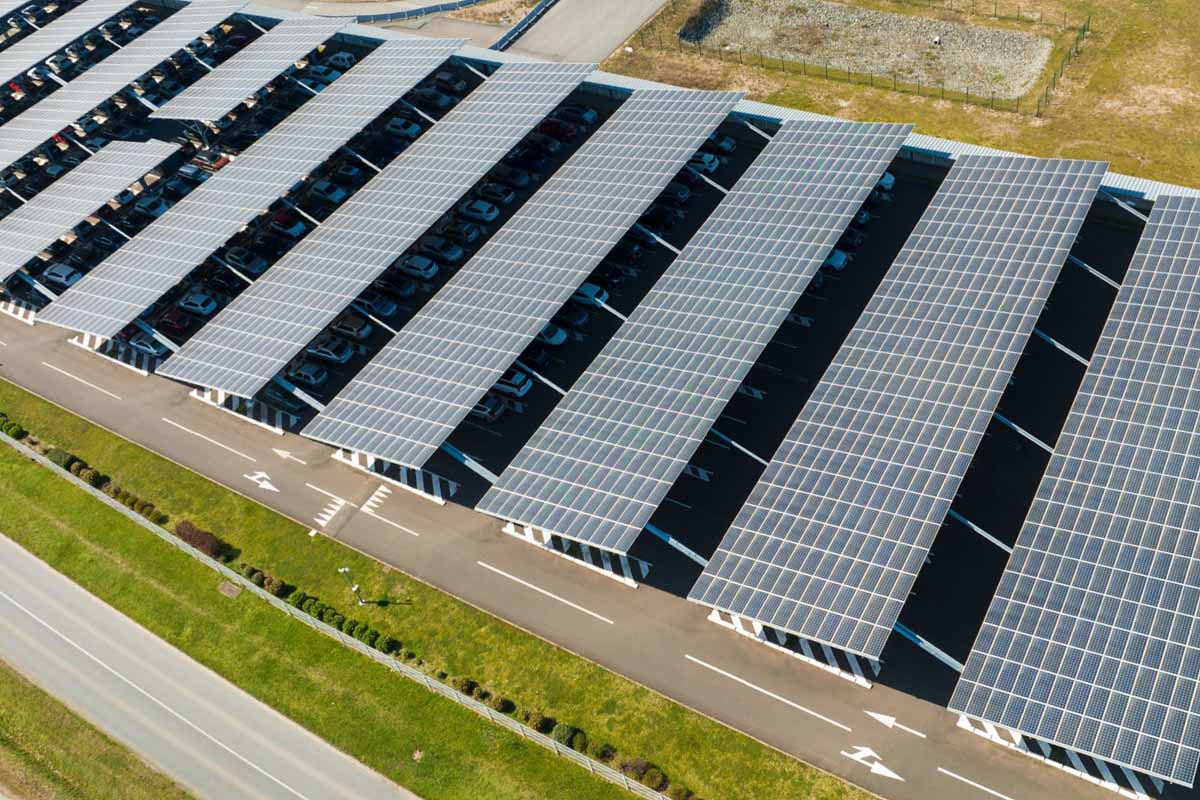 découvrez comment le photovoltaïque façonne l'énergie de demain. explorez les innovations, les technologies émergentes et les impacts environnementaux de cette solution durable qui transforme notre approche de l'énergie. préparez-vous à un avenir lumineux avec le photovoltaïque.