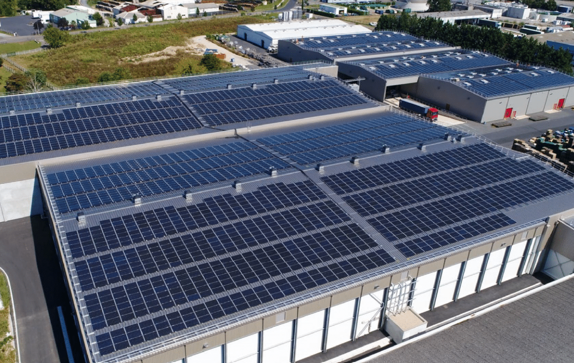 découvrez comment l'électrification solaire durable transforme l'avenir de l'énergie, en offrant des solutions écologiques pour alimenter vos besoins tout en préservant notre planète.