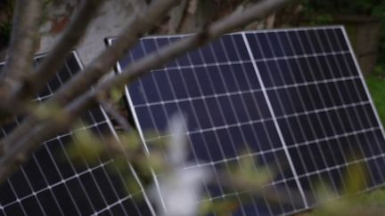 découvrez comment les panneaux solaires et les capteurs d'obscurité peuvent transformer votre consommation d'énergie. optez pour des solutions écologiques et intelligentes qui s'adaptent à vos besoins tout en réduisant votre empreinte carbone.