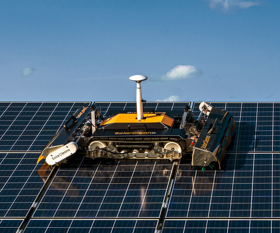 découvrez nos services de nettoyage de panneaux solaires pour optimiser la performance et la durabilité de votre installation. une intervention professionnelle pour garantir une production d'énergie maximale et prolonger la vie de vos panneaux.