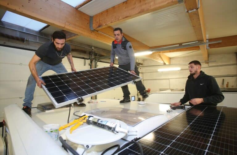 découvrez notre guide complet sur les panneaux solaires : installation, avantages, coût et choix des équipements. optimisez votre consommation d'énergie grâce à des solutions écologiques et performantes.