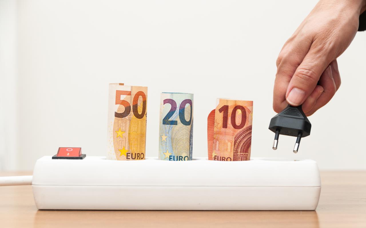 découvrez des astuces pratiques pour réduire votre facture d'électricité et économiser sur vos dépenses énergétiques. optimisez votre consommation, adoptez des gestes simples et faites des choix éclairés pour une facture allégée.