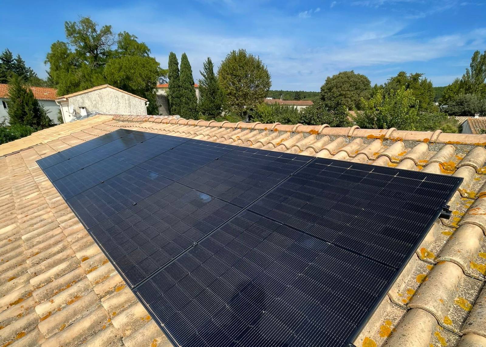 découvrez nos panneaux solaires innovants, alliant performance et durabilité pour une énergie propre et renouvelable. transformez votre consommation énergétique tout en préservant l'environnement.