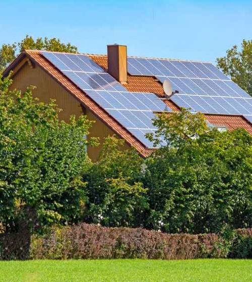 découvrez les avantages des panneaux solaires pour votre maison : écoénergétiques, économiques et respectueux de l'environnement, ces dispositifs vous permettent de produire votre propre électricité, réduire vos factures d'énergie et contribuer à la protection de la planète.