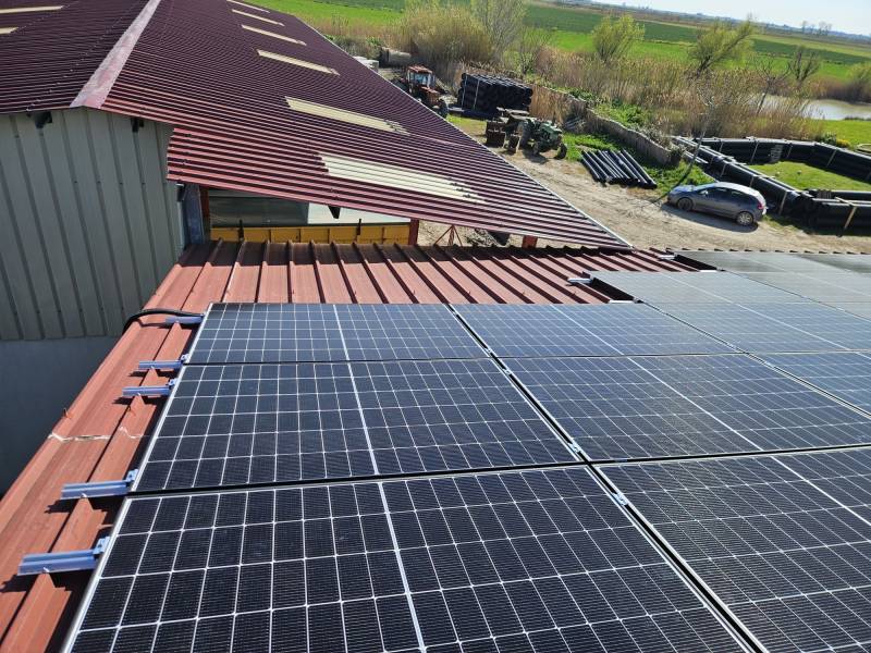 découvrez les panneaux solaires kwc, une solution innovante et efficace pour réduire votre facture d'énergie tout en préservant l'environnement. nos panneaux offrent performance, durabilité et un design moderne, adaptés à tous vos besoins énergétiques.