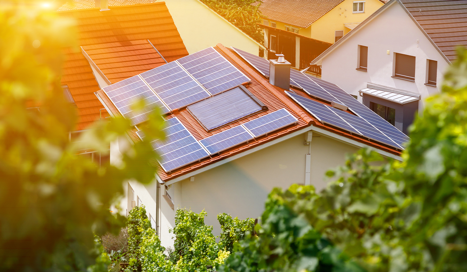 découvrez comment investir dans des panneaux photovoltaïques pour réduire vos factures d'énergie tout en contribuant à la protection de l'environnement. apprenez les avantages financiers, les aides disponibles et les étapes pour réaliser un investissement rentable et durable.