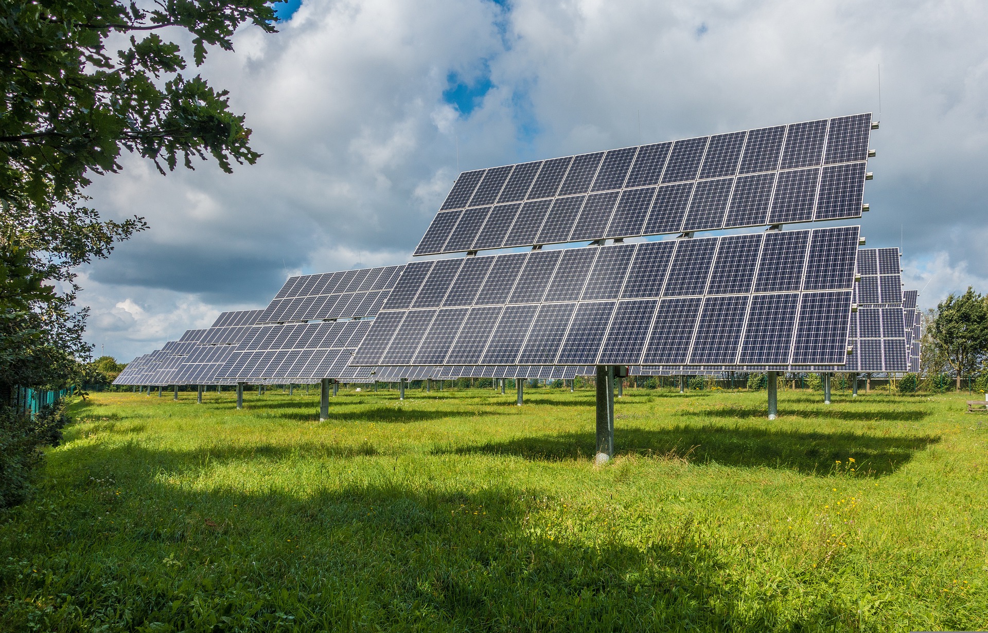 découvrez comment investir dans des panneaux solaires peut non seulement réduire votre facture d'électricité, mais aussi contribuer à un avenir durable. explorez les avantages financiers et environnementaux de cette énergie renouvelable.