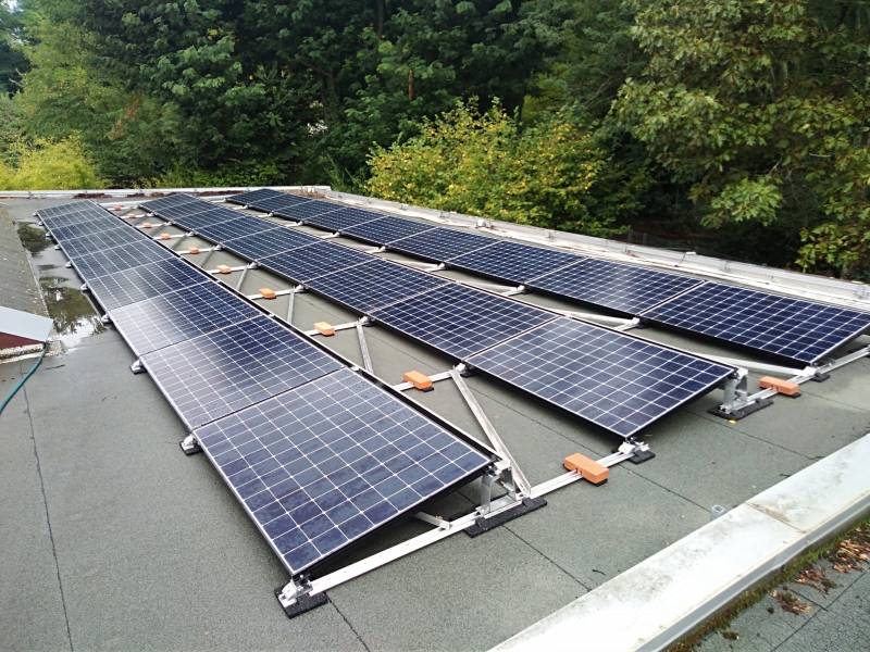découvrez les avantages d'installer des panneaux solaires sur un toit plat. optimisez l'espace de votre toiture tout en réduisant votre facture d'énergie et en contribuant à la transition énergétique. profitez de solutions innovantes et esthétiques pour un habitat durable.