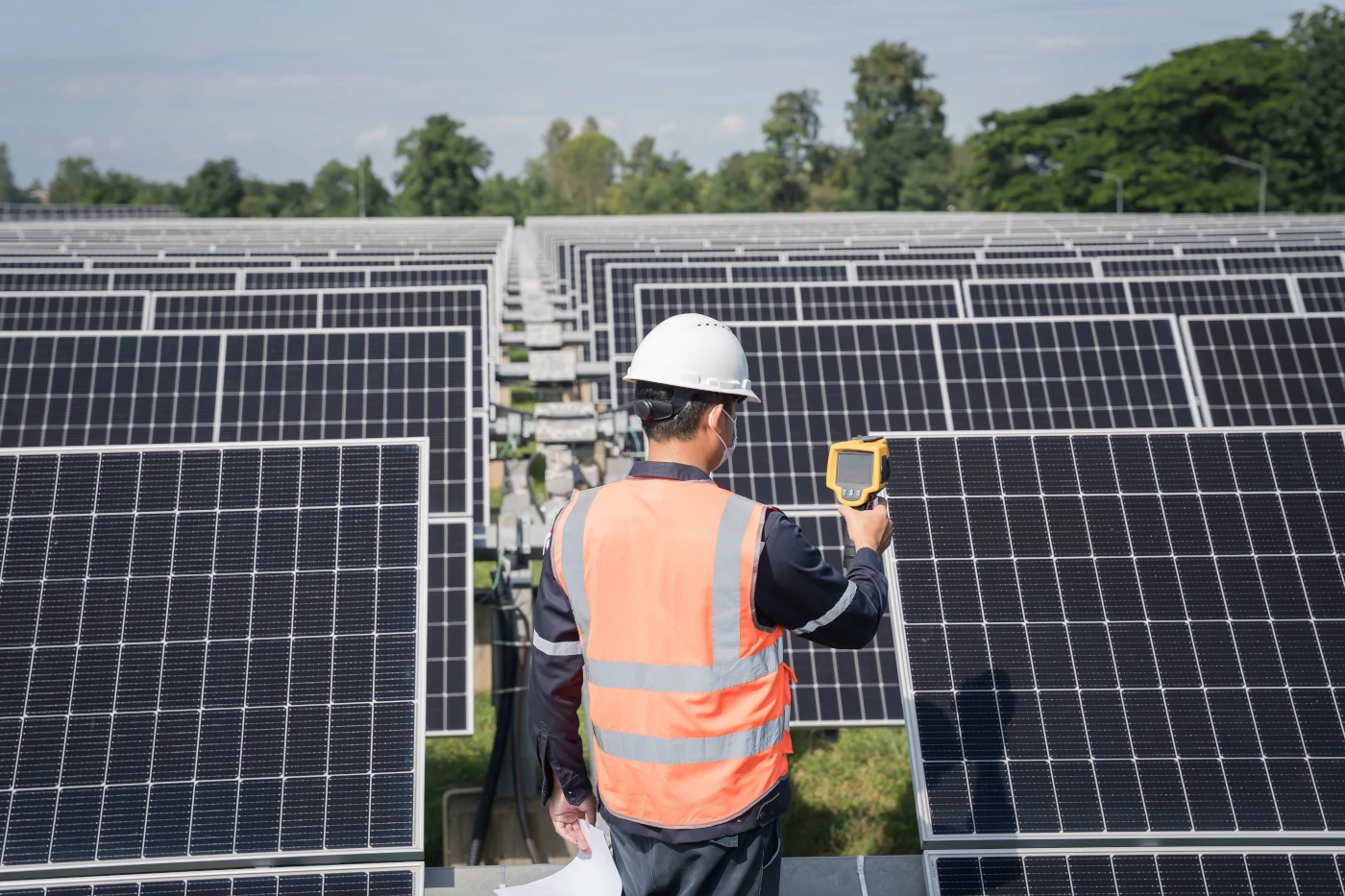découvrez les impacts sociaux de l'énergie solaire, y compris ses effets sur les communautés, l'emploi et l'accès à l'énergie durable. analysez comment cette source d'énergie renouvelable transforme les dynamiques sociales et contribue à un avenir plus équitable.