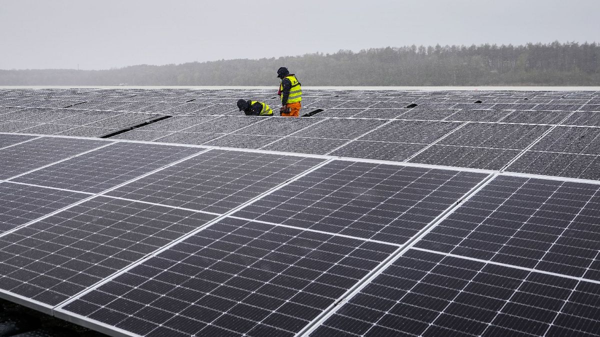 découvrez les avantages des panneaux solaires en allemagne : un investissement durable pour l'environnement, des économies d'énergie significatives et un soutien gouvernemental pour une transition énergétique réussie.