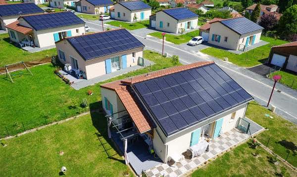 autoconsommation-panneaux-solaires-1 Comprendre l'autoconsommation avec les panneaux solaires photovoltaïques