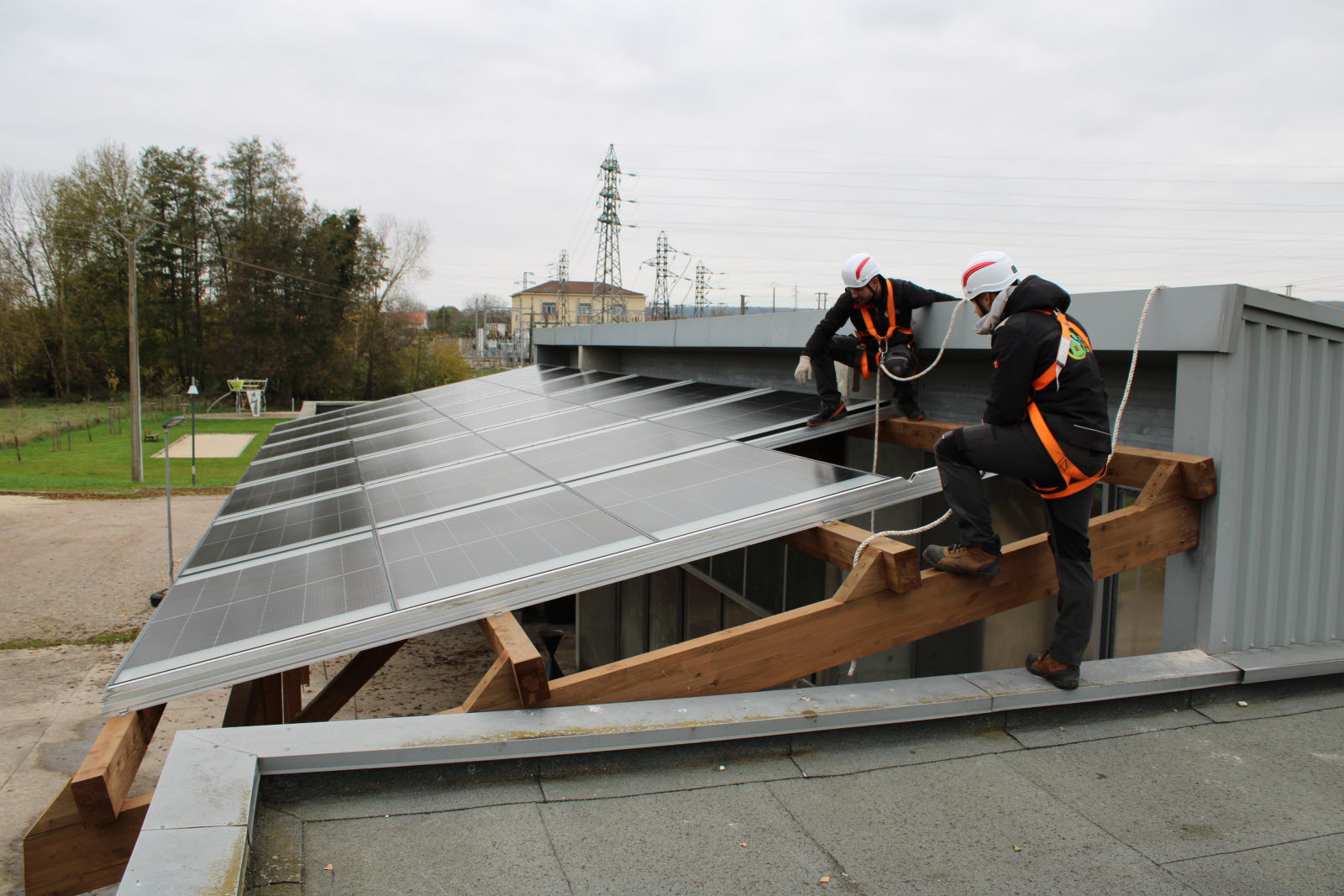 auvent-solaires auvent panneaux solaires