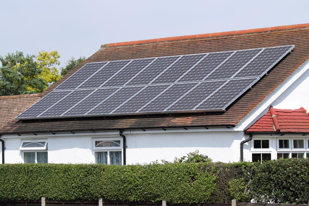 avantages-panneau-solaire-1000w-9 Découvrez les avantages du panneau solaire 1000w 220v pour votre énergie durable