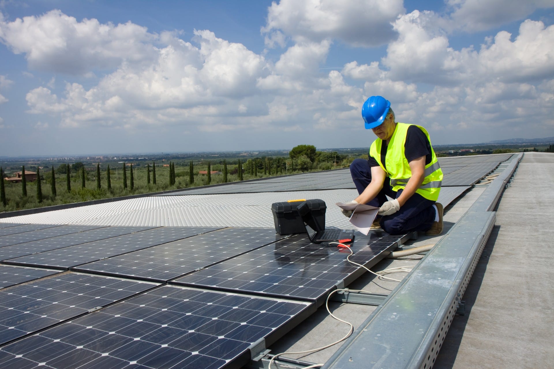 avantages-panneaux-photovoltaiques-toit-plat-5 Découvrez les avantages des panneaux photovoltaïques sur toit plat