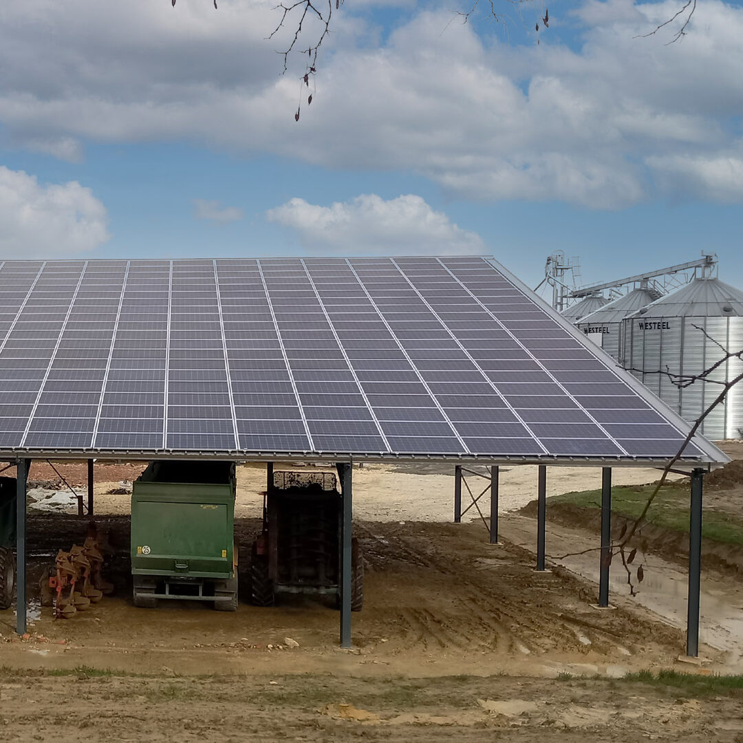 avantages-panneaux-solaires-agricoles Les avantages des panneaux solaires photovoltaïques pour les bâtiments agricoles
