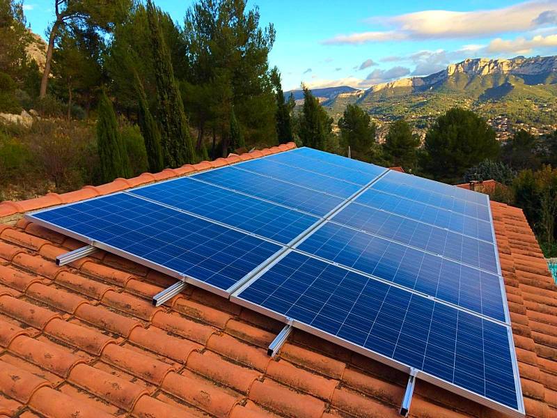 avantages-panneaux-solaires-chalets Les avantages des panneaux solaires photovoltaïques pour les chalets