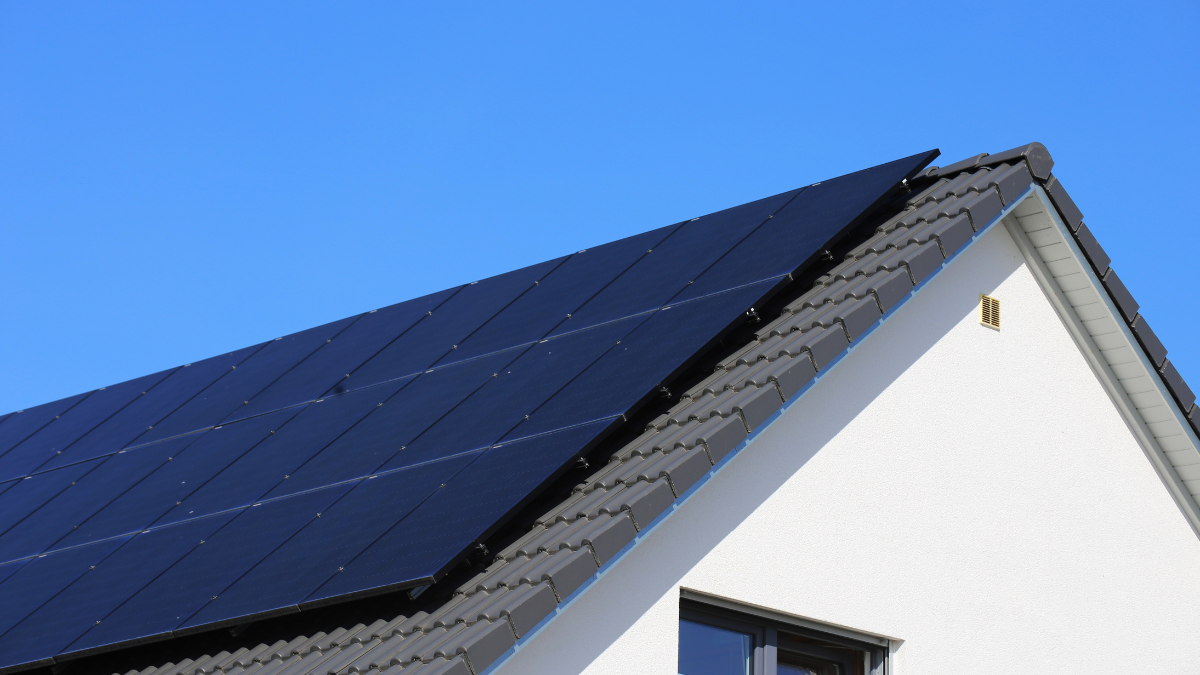 avantages-panneaux-solaires-polycristallins-2 Les avantages du panneau solaire photovoltaïque polycristallin 300wc