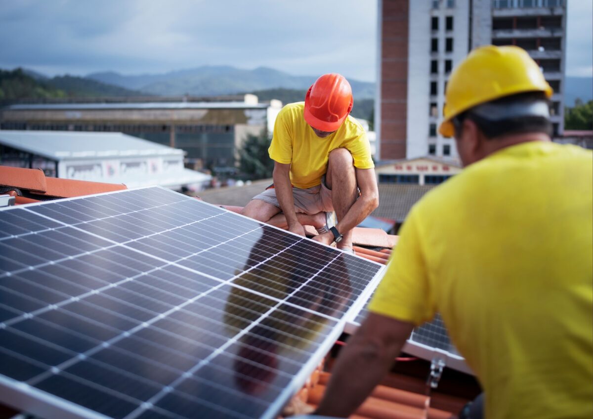 avis-panneaux-solaires-7 Panneau solaire photovoltaïque : notre avis sur son efficacité et ses avantages