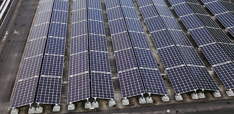 découvrez les panneaux solaires bisol, une solution énergétique innovante et durable pour optimiser votre consommation d'électricité. profitez d'une technologie de pointe, d'une performance exceptionnelle et d'une installation simplifiée, tout en contribuant à un avenir plus vert.