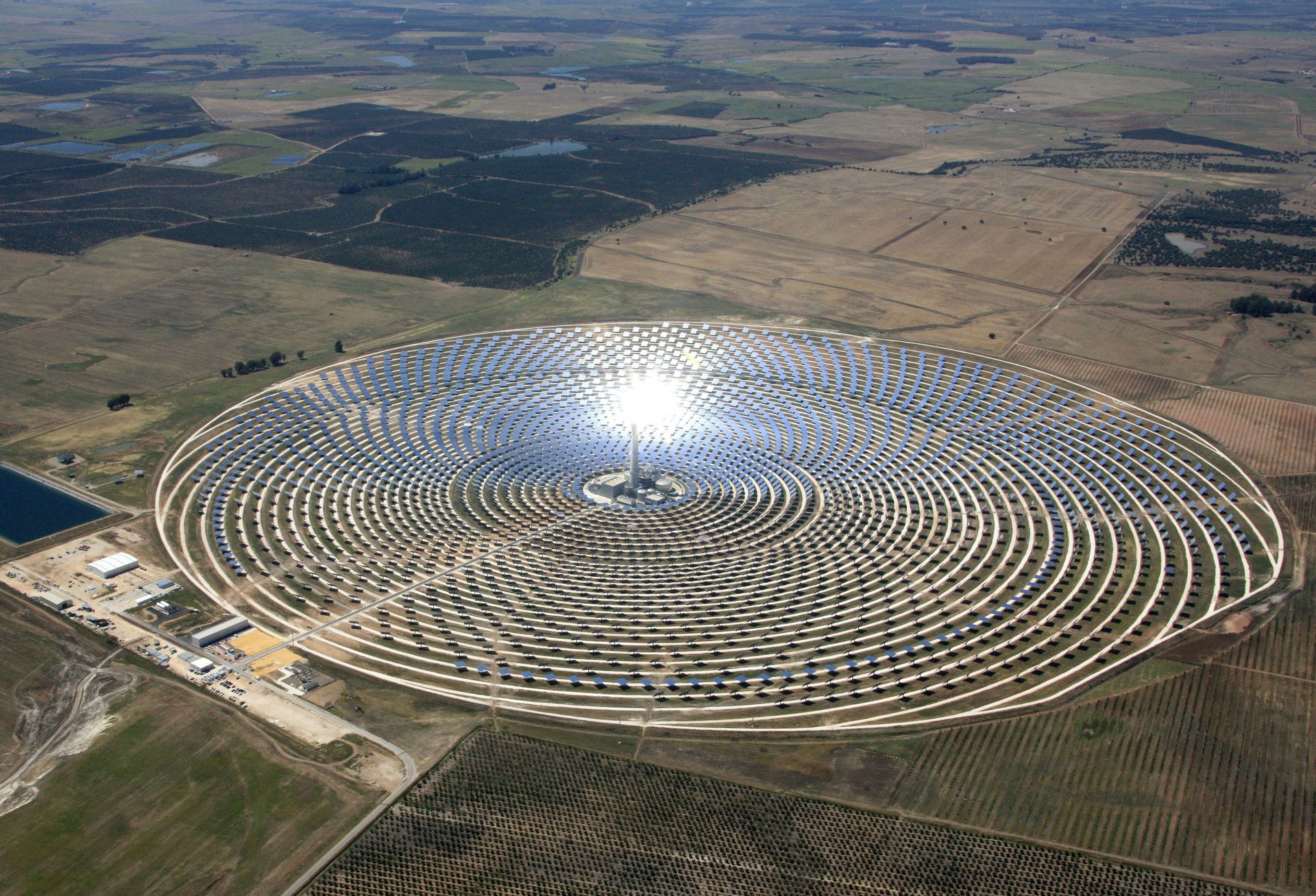 centrale-photovoltaique-espagne Découvrez la centrale photovoltaïque unique en son genre en Espagne