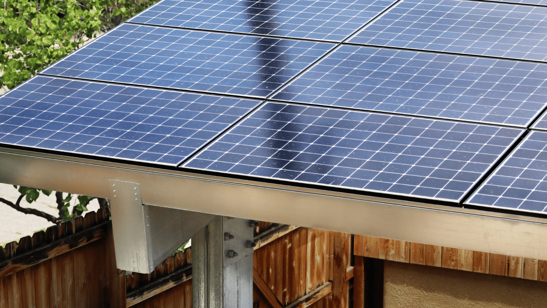 choix-panneaux-solaires-6 Panneaux solaires ou panneaux photovoltaïques : quel choix pour maximiser votre investissement ?