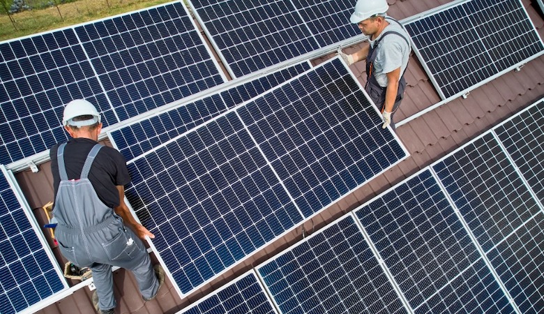 choix-solaire-1 Panneau solaire thermique ou photovoltaïque : quel choix pour votre énergie ?