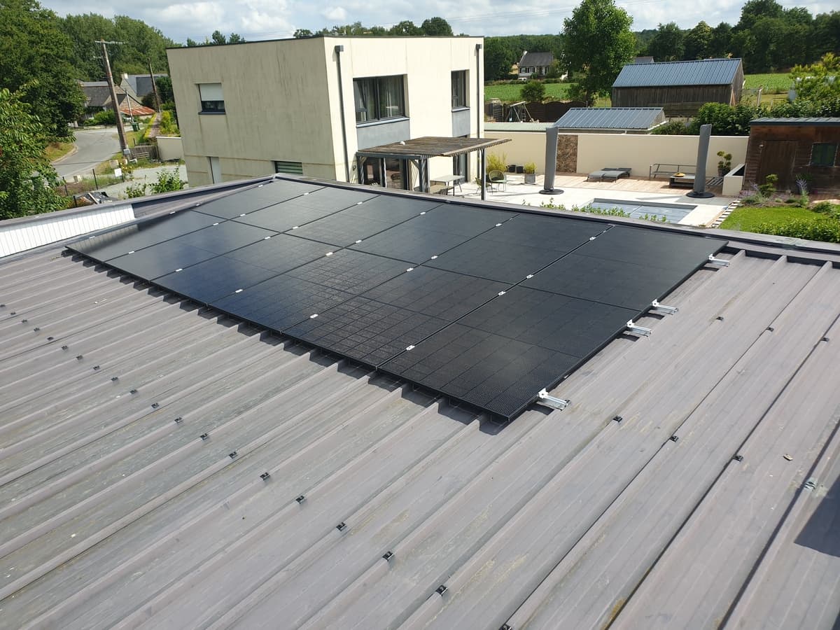 choix-solaire-2 Panneau solaire thermique ou photovoltaïque : quel choix pour votre énergie ?