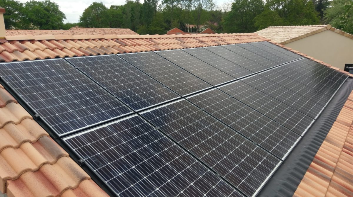 découvrez les coûts des panneaux solaires au mètre carré et optimisez votre investissement énergétique. informez-vous sur les prix, les subventions et les avantages écologiques des solutions solaires pour votre maison.