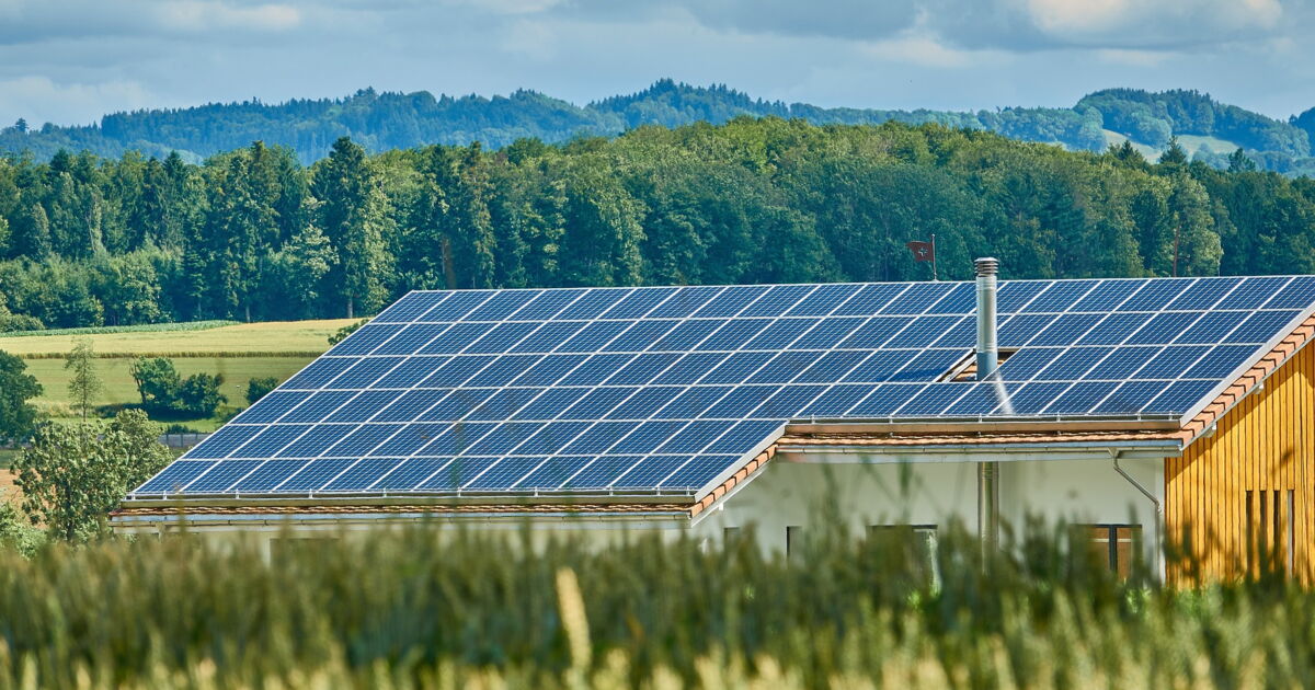 difference-panneaux-solaires-et-photovoltaiques-24 Comprendre la différence entre un panneau solaire et un panneau photovoltaïque