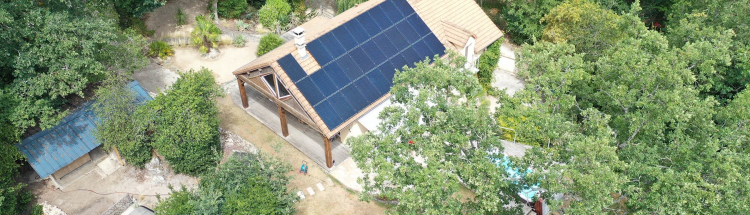 differences-panneaux-solaires-20 Panneau solaire ou photovoltaïque : quelles différences et avantages ?