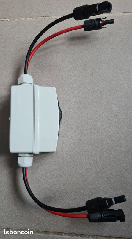 découvrez notre guide complet sur les disjoncteurs solaires, essentiels pour garantir la sécurité et l'efficacité de vos systèmes photovoltaïques. apprenez comment choisir le bon modèle, son installation et son rôle crucial dans la protection de votre installation solaire.