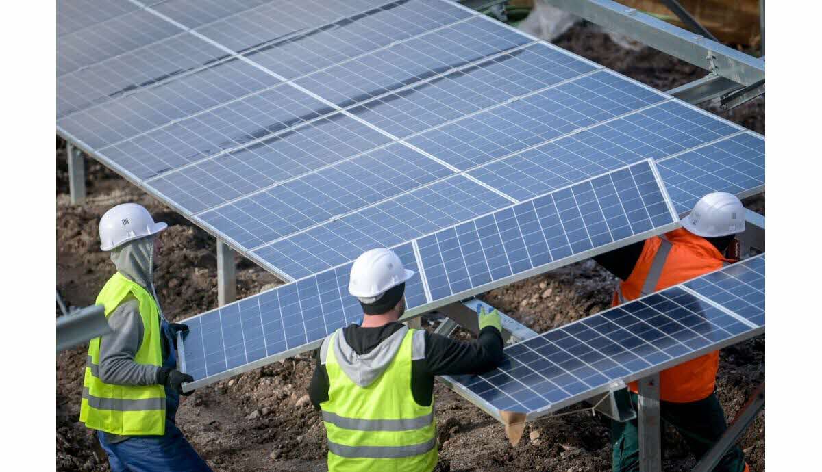 economies-panneaux-solaires-25 Maximisez vos économies avec les panneaux solaires photovoltaïques mdt