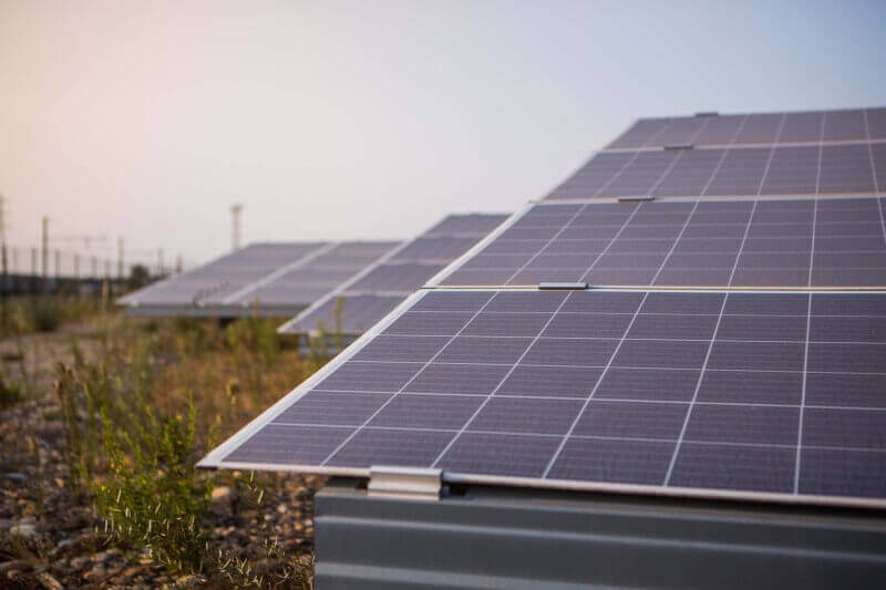 découvrez comment edf solaire révolutionne l'énergie en proposant des solutions solaires innovantes et durables pour un avenir plus vert. profitez d'une expertise reconnue et d'offres adaptées à tous vos besoins en énergie renouvelable.