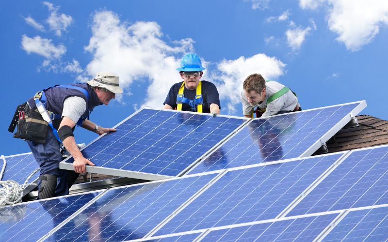 découvrez comment l'énergie solaire transforme notre quotidien en une alternative durable et écologique. apprenez les avantages, les technologies et les solutions pour intégrer l'énergie solaire chez vous.