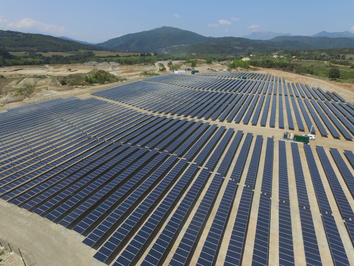 energie-photovoltaique-et-stockage-1 Optimiser votre énergie avec des panneaux photovoltaïques et stockage