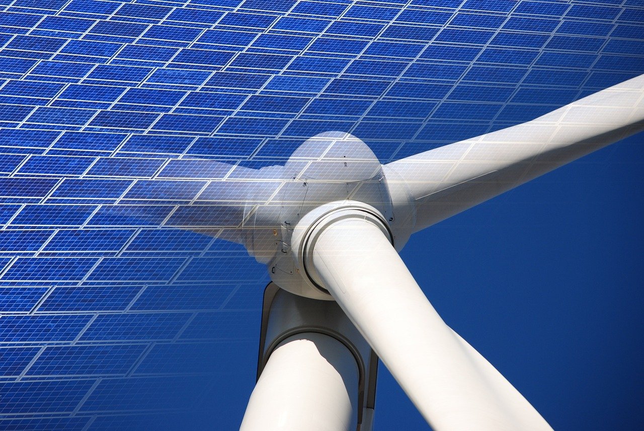 energie-photovoltaique-et-stockage-2 Optimiser votre énergie avec des panneaux photovoltaïques et stockage