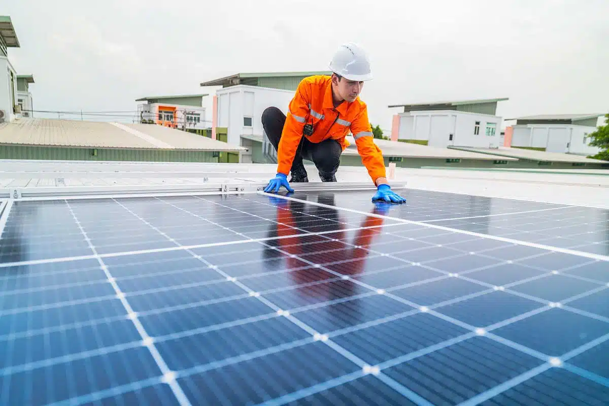 enjeux-panneaux-solaires Refus de la mairie : comprendre les enjeux des panneaux solaires photovoltaïques
