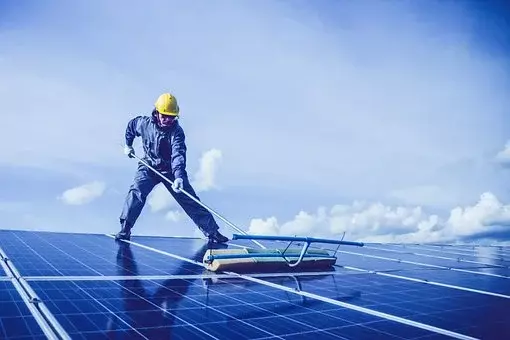 entretien-panneaux-solaires Comment entretenir des panneaux solaires ?