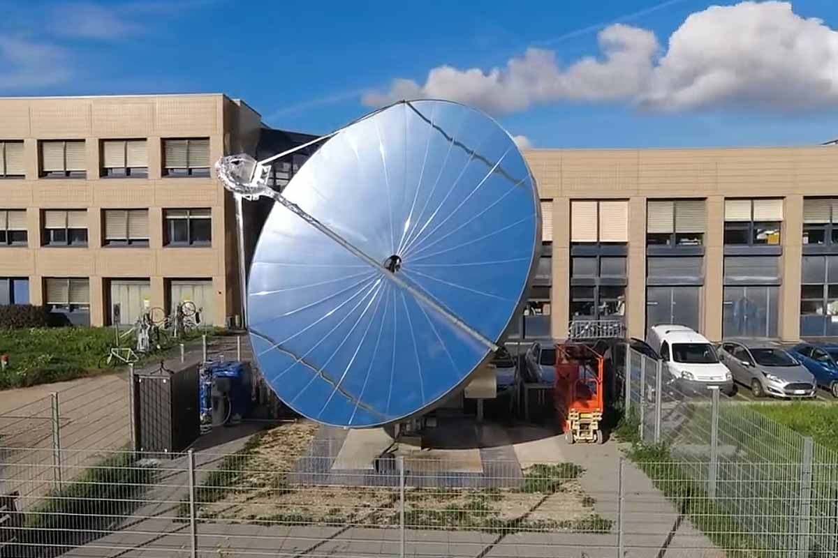 fonctionnement-panneau-solaire-satellite Comment fonctionne une image de panneau solaire photovoltaïque satellite ?