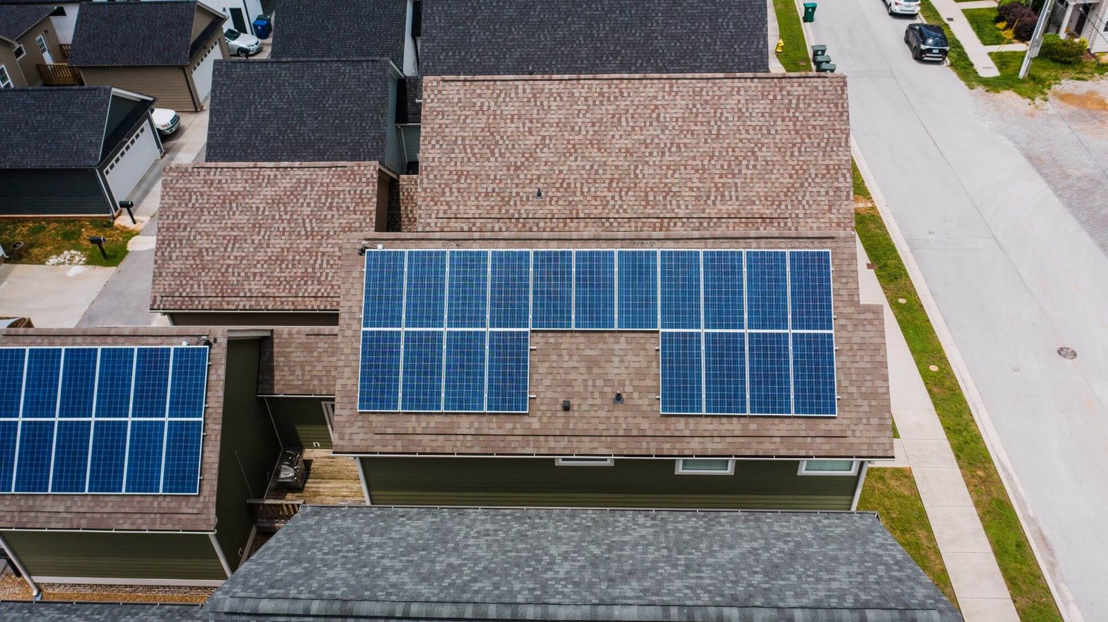 guide-panneaux-solaires-france Les panneaux solaires photovoltaïques en France : un guide complet