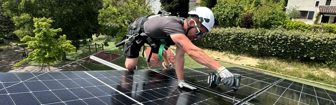 installateur-panneaux-solaires-1 Trouver l'installateur de panneaux solaires photovoltaïques idéal pour votre projet