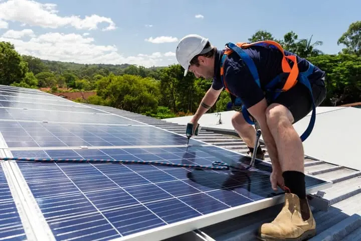 installateur-photovoltaique installateur panneaux solaires photovoltaïque
